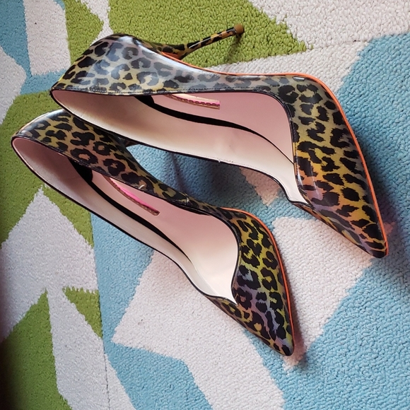 Sophia Webster Izzy Holographic Leopard Print Pump (Size 8.5 US) - Picture 1 of 10